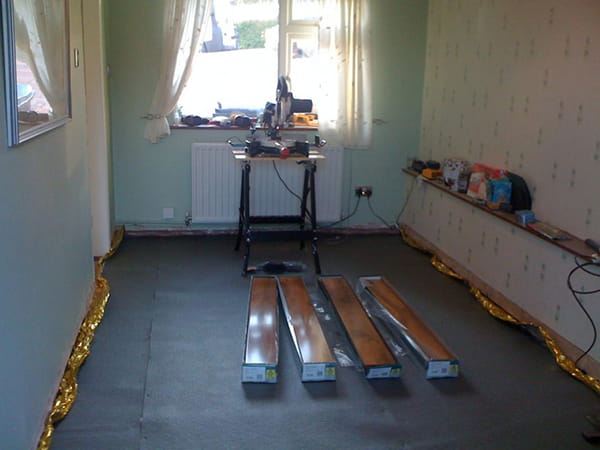 Local-Laminate-Flooring-Company.jpg